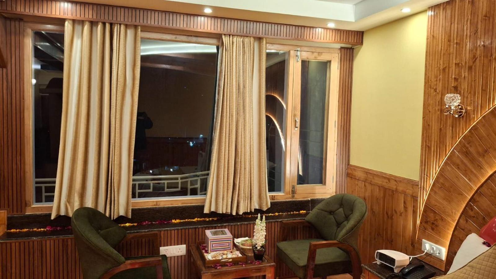 Hotel Glacier Resort Manali  Exterior photo