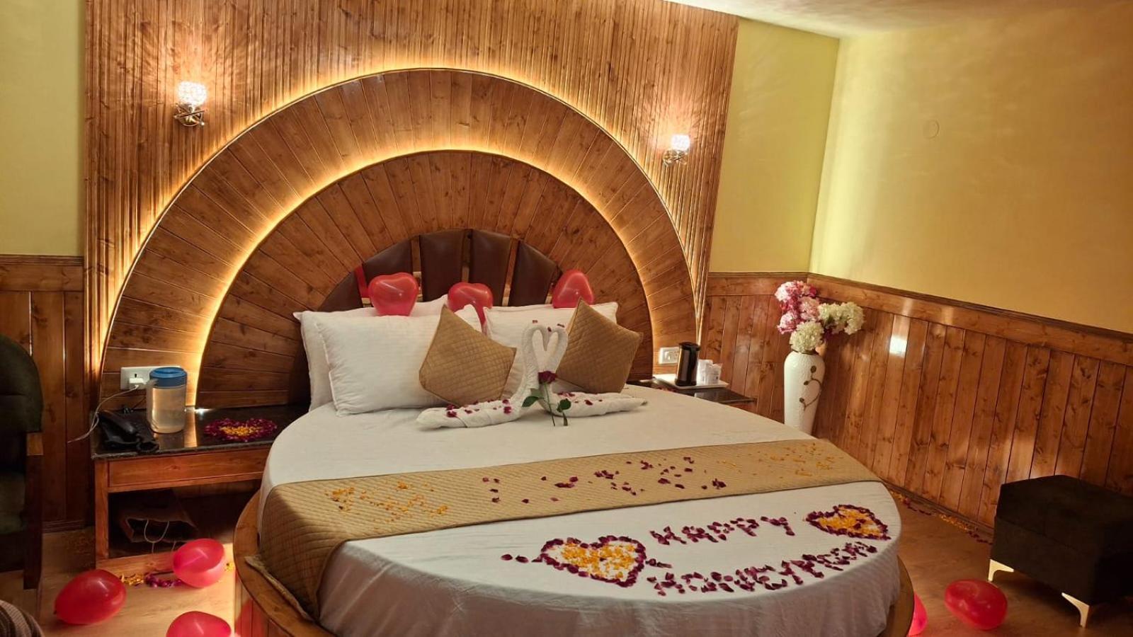 Hotel Glacier Resort Manali  Exterior photo