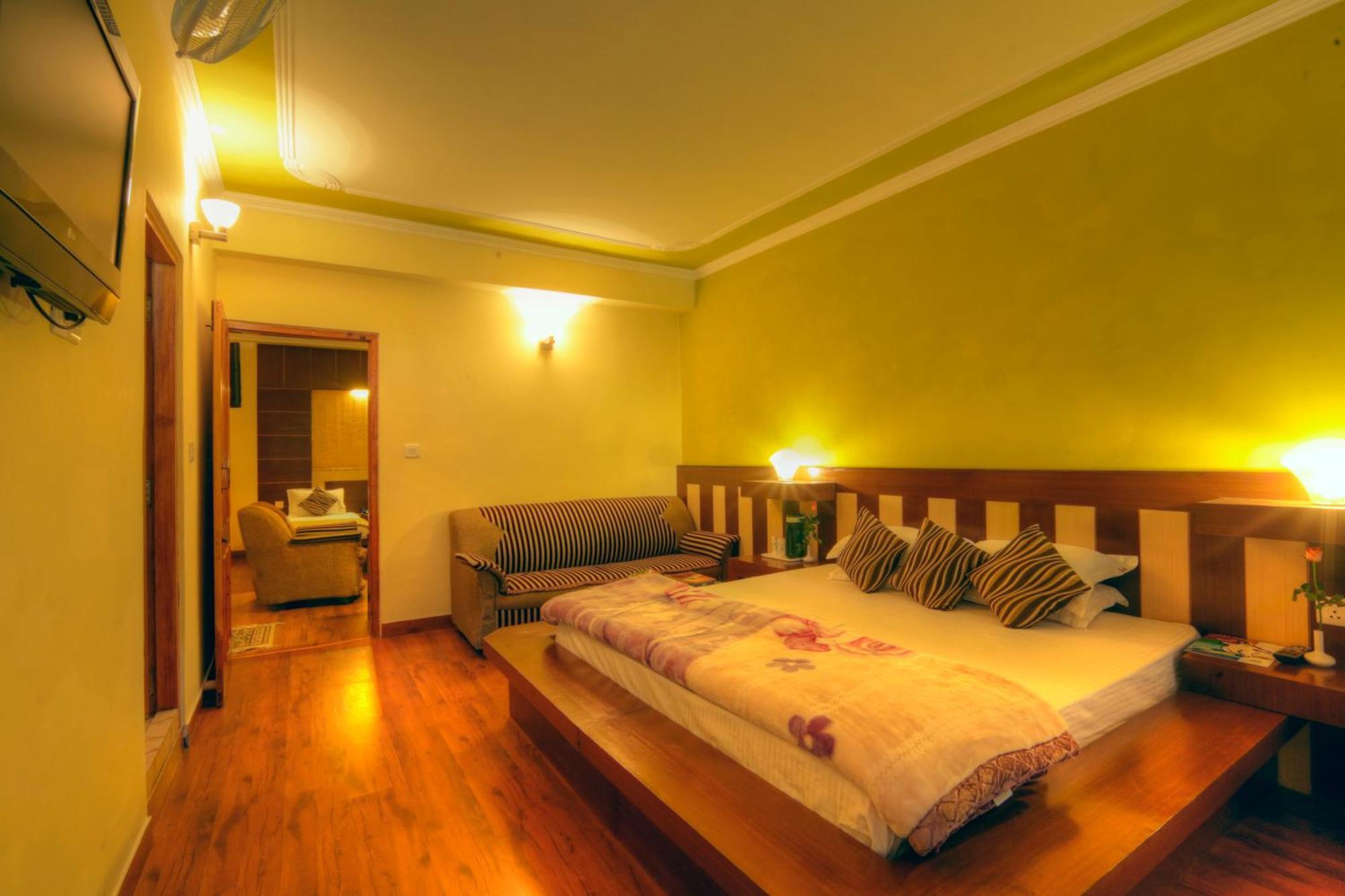 Hotel Glacier Resort Manali  Exterior photo