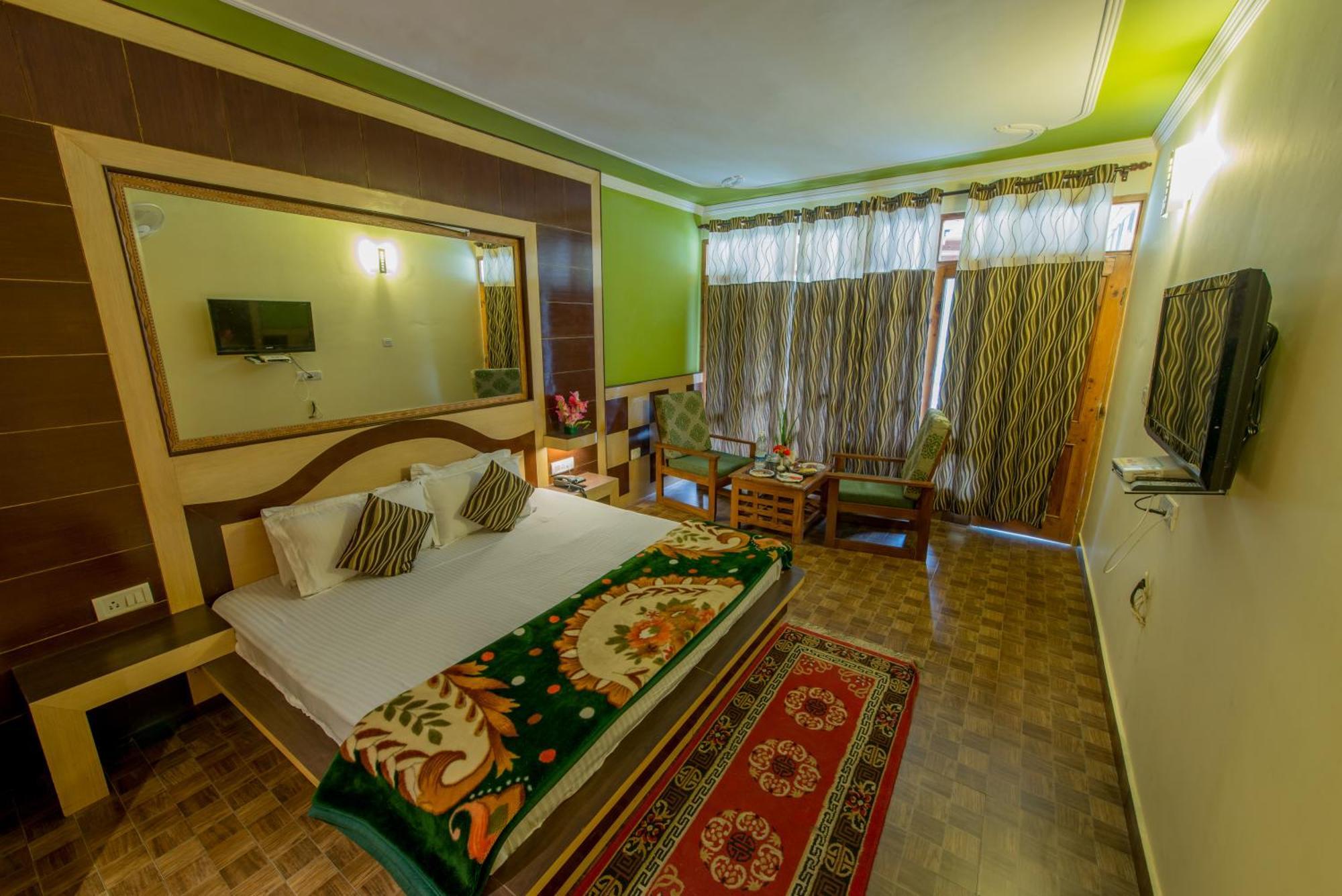 Hotel Glacier Resort Manali  Exterior photo